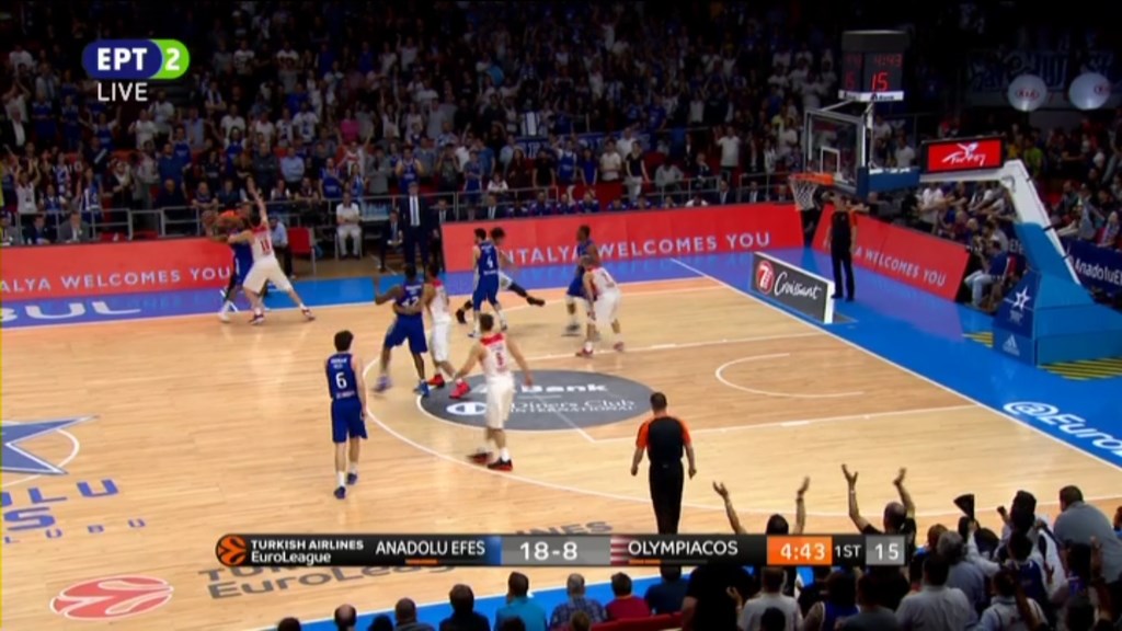 Αναντολού Εφές – Ολυμπιακός 21-14 (10′)