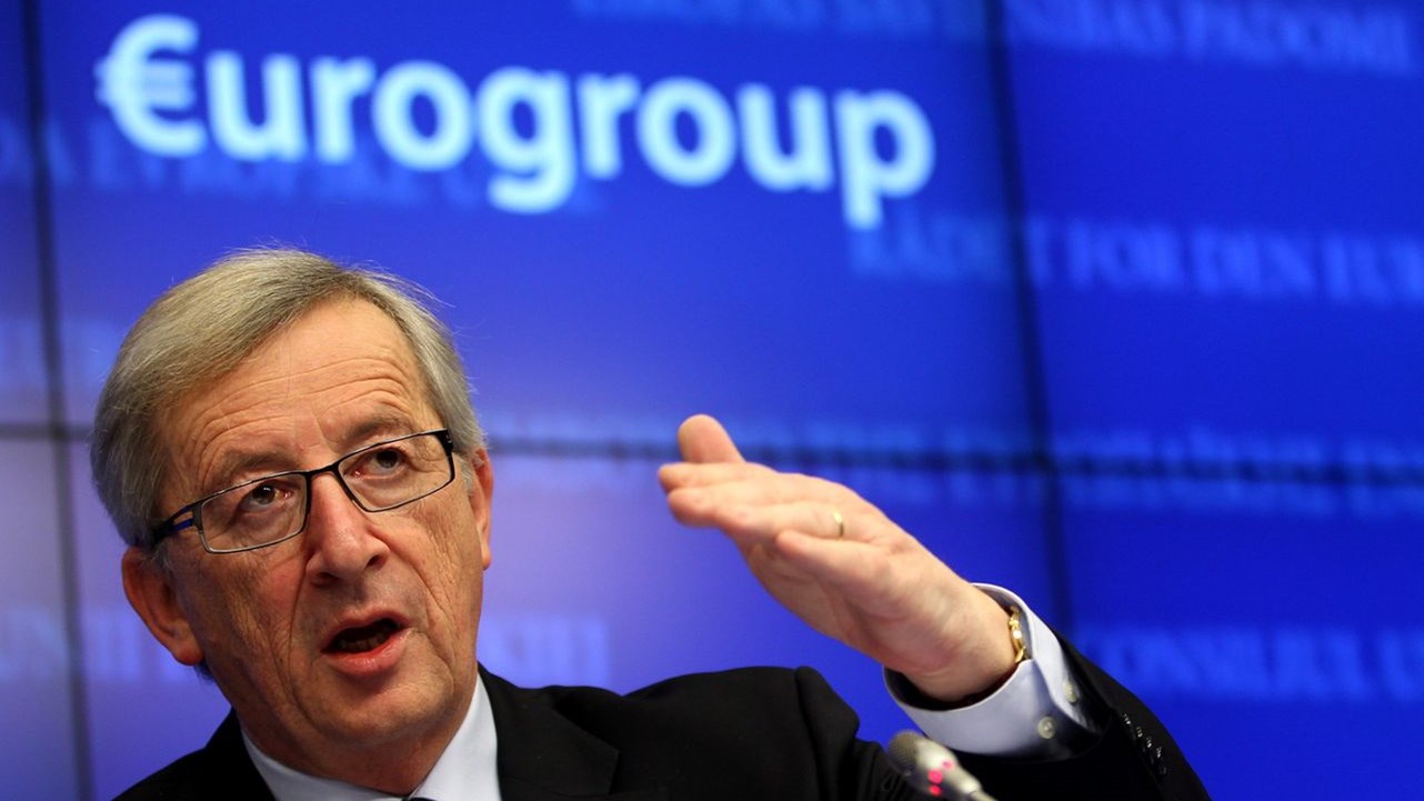 Ο Γιούνκερ κάλεσε τη Βρετανία να αποσύρει το βέτο της σε δαπάνες της ΕΕ