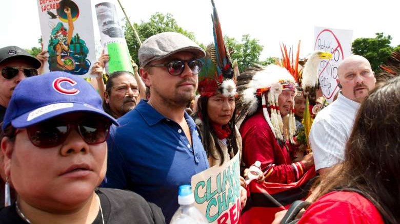 Με τον Ντι Κάπριο στην πρώτη γραμμή η πορεία υπέρ της προστασίας του κλίματος και κατά του Τραμπ – ΒΙΝΤΕΟ