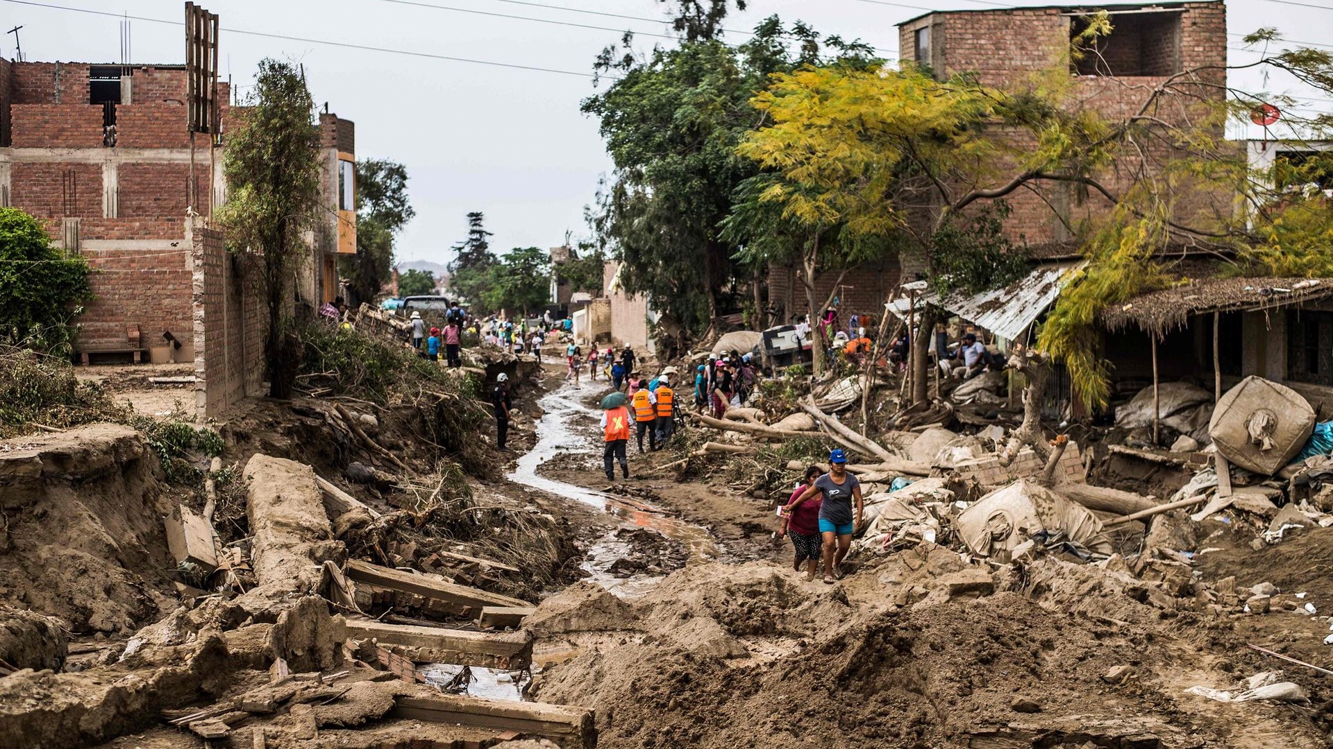 Φονικές πλημμύρες στο Περού – Στους 133 οι νεκροί