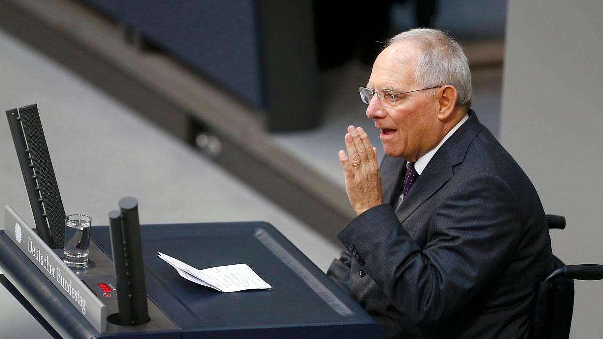 Die Welt: Συμβιβασμό με το ΔΝΤ για το ελληνικό χρέος επιδιώκει ο Σόιμπλε