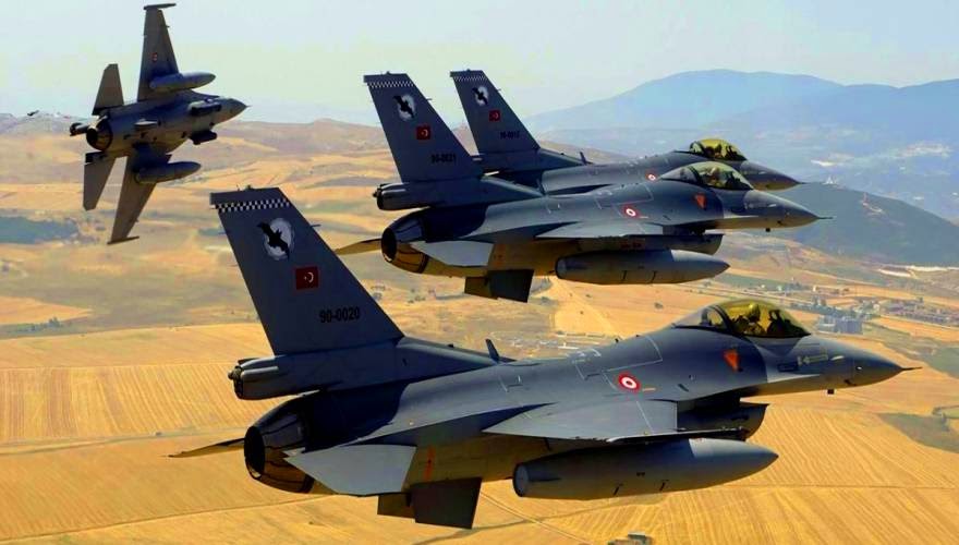 Νέες παραβιάσεις από τα τουρκικά αεροσκάφη πάνω από το Αιγαίο