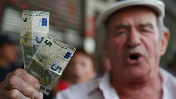 Αυτές είναι οι νέες συντάξεις μετά τις περικοπές – Αναλυτικά παραδείγματα