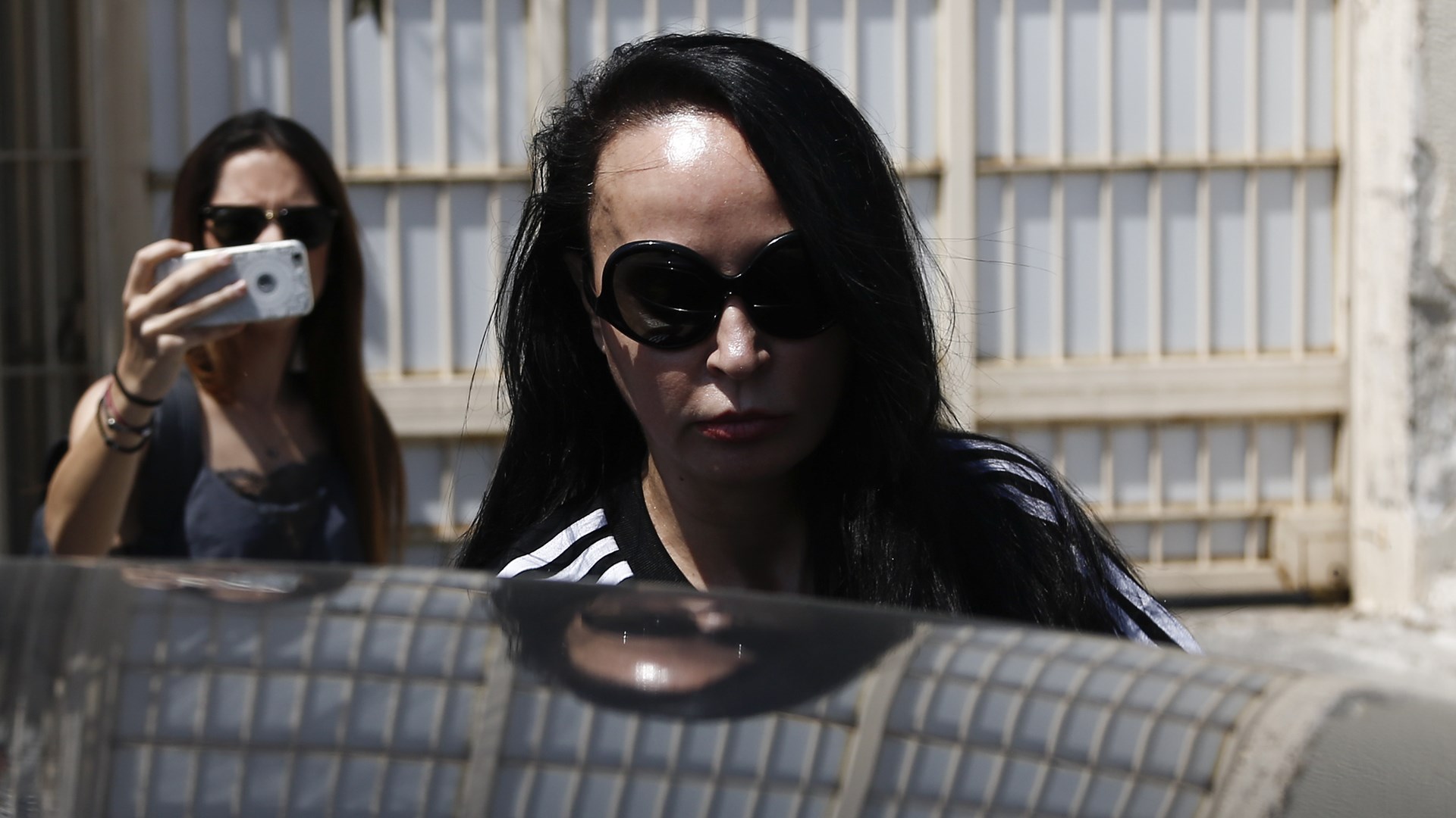 Η Βίκυ Σταμάτη ξεσπά: Αν δεν βγει ο Άκης σήμερα, θα τα τινάξω όλα στον αέρα – ΦΩΤΟ – ΒΙΝΤΕΟ