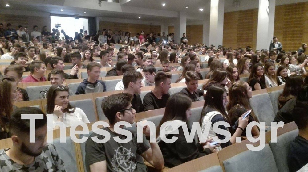 Χαμός στη Θεσσαλονίκη για τον μάνατζερ ράγκμπι του Survivor –  ΒΙΝΤΕΟ