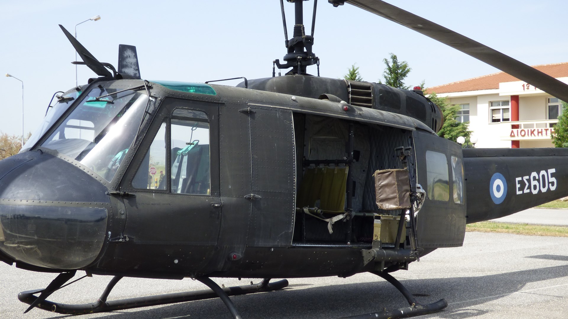 Ανέβασε θερμοκρασία το  “Χιούι” που πετούσε με τον Αρχηγό ΓΕΣ