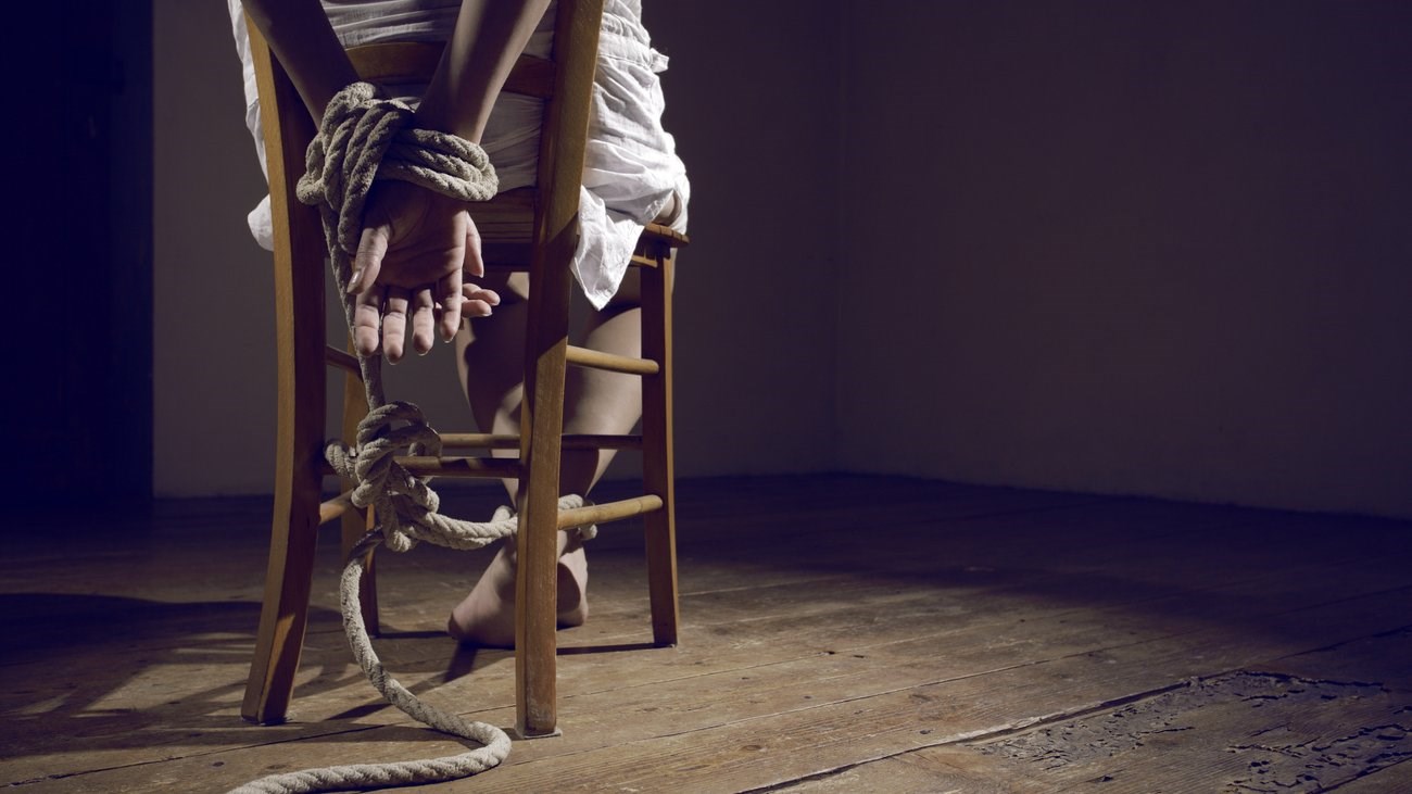 Υπόθεση θρίλερ με απαγωγή και βασανισμό 22χρονης φοιτήτριας στη Δάφνη