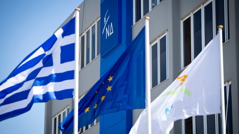 ΝΔ: Τσίπρας είναι και τσίπα δεν έχει πάνω του