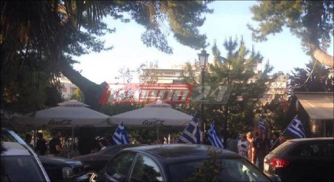 Πορεία οπαδών του Σώρρα στην Πάτρα – ΦΩΤΟ