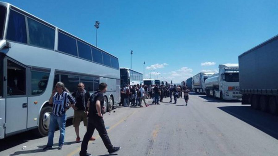 Τροχαίο ατύχημα με λεωφορείο που μετέφερε οπαδούς του ΠΑΟΚ