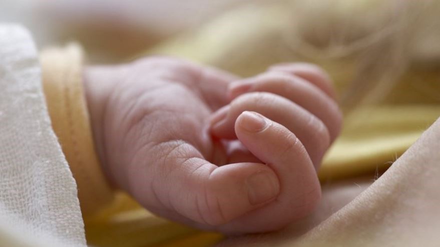 Νέα στοιχεία για το νεογέννητο που βρέθηκε εγκαταλελειμμένο στη Ρόδο