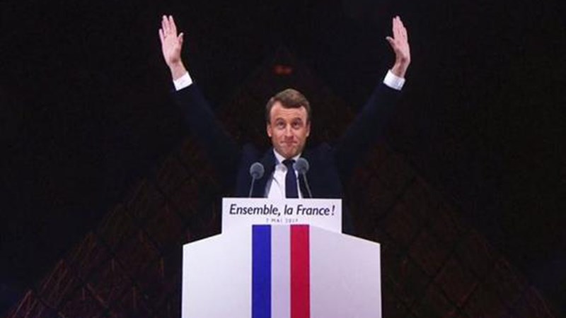 Πρώτο το κόμμα του Μακρόν σε δύο δημοσκοπήσεις ενόψει των βουλευτικών εκλογών
