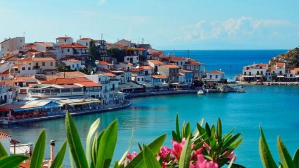 Ένα ελληνικό νησί στην κορυφή της λίστας με τα καλύτερα κρυμμένα διαμάντια της Ευρώπης