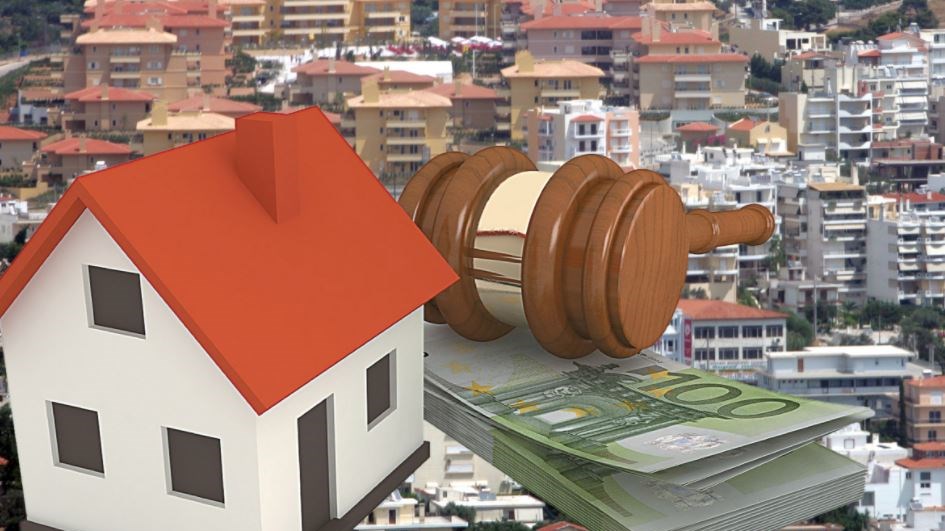 Καμία νομοθετική ρύθμιση δεν προστατεύει την πρώτη κατοικία αναφέρουν οι συμβολαιογράφοι