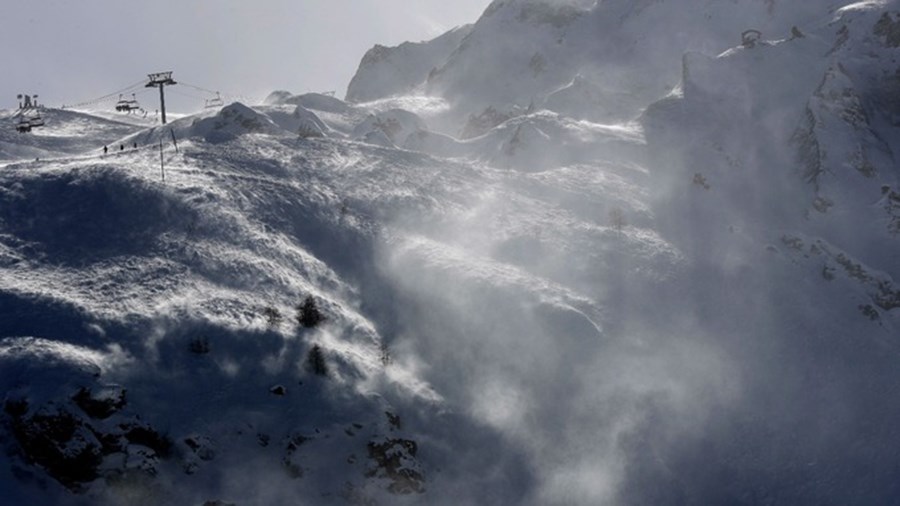 Τρεις νεκροί από φονική χιονοστιβάδα στις Άλπεις