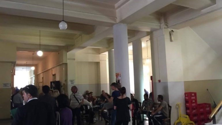 Επιτέθηκαν στον πατέρα που κατηγορείται ότι βίαζε την 13χρονη κόρη του