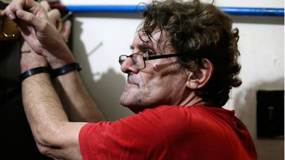 Ανατριχιαστικές εικόνες από το σπίτι παιδόφιλου – ΦΩΤΟ