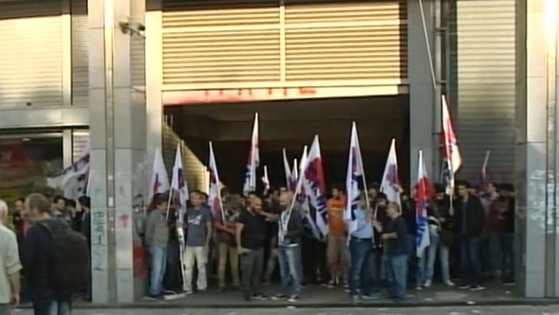 Κατάληψη του ΠΑΜΕ στο Υπουργείο Οικονομικών – ΦΩΤΟ