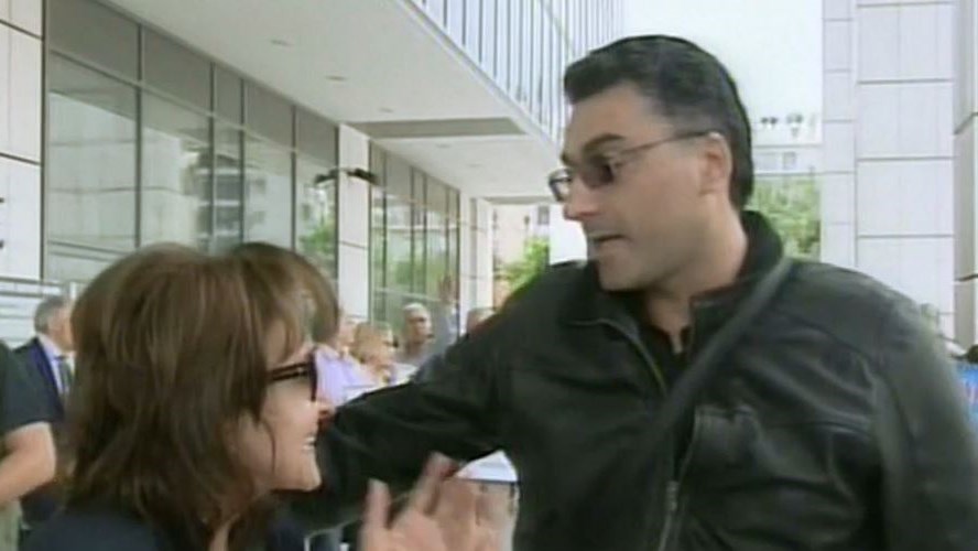 Τα αμοντάριστα πλάνα από τους πυροβολισμούς έξω από το Εφετείο και τα λόγια του δράστη – ΒΙΝΤΕΟ