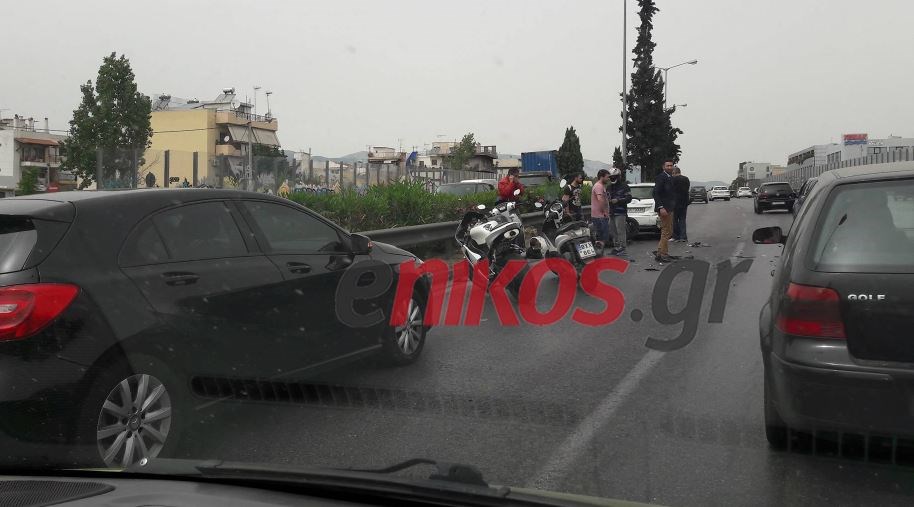 Ατύχημα στην Εθνική Οδό στο ύψος της Λιοσίων – ΤΩΡΑ – ΦΩΤΟ αναγνώστη