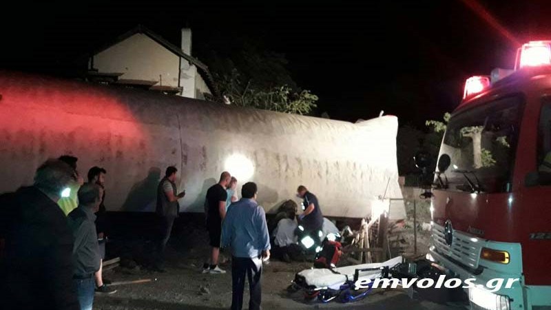 Εκτροχιάστηκε τρένο έξω από τη Θεσσαλονίκη – Δύο σοβαρά τραυματίες – ΦΩΤΟ