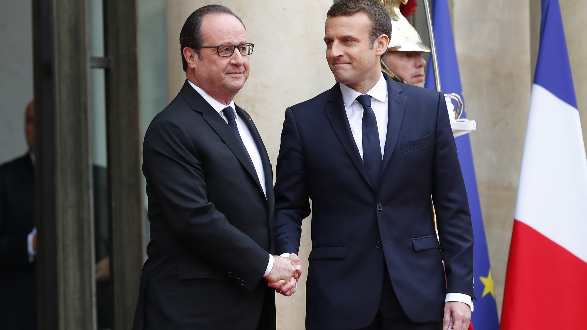 Ανέλαβε τα προεδρικά του καθήκοντα ο Εμανουέλ Μακρόν