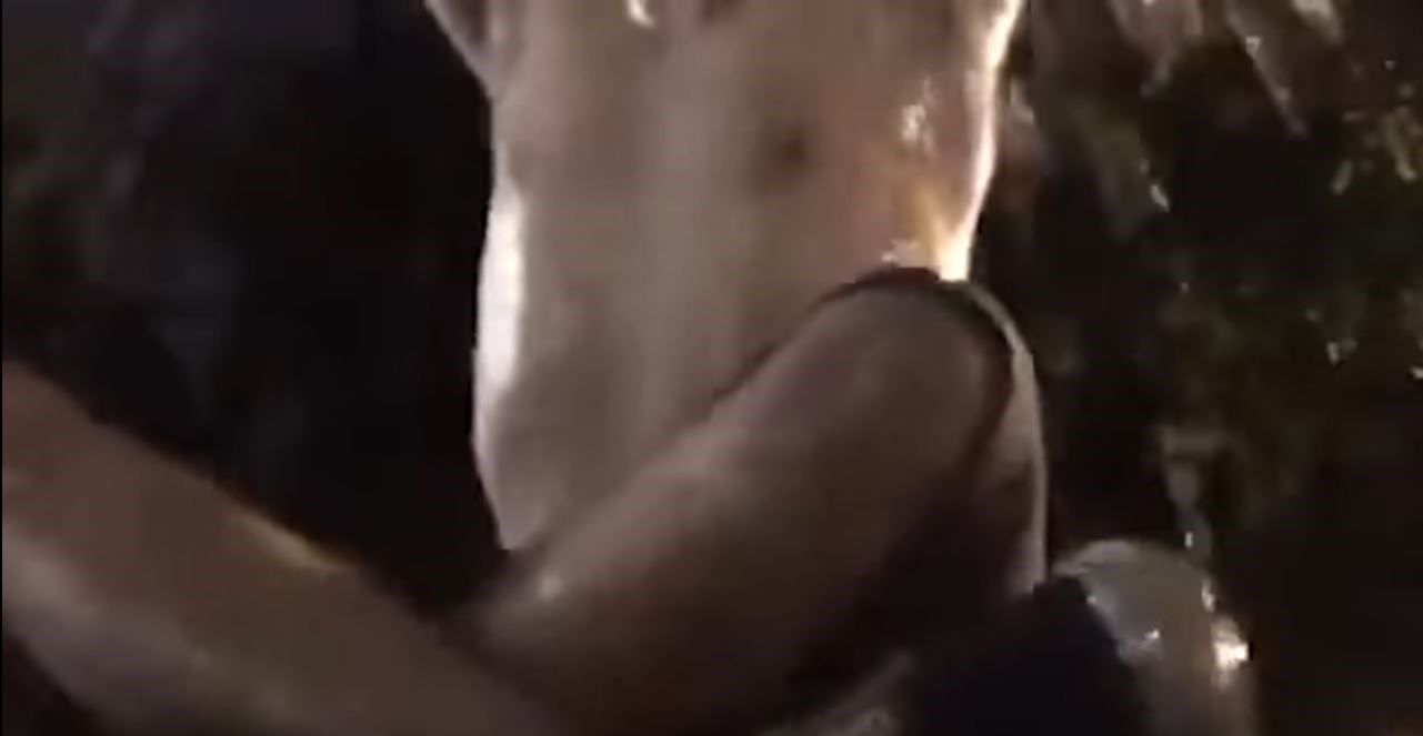 Μουσικός αυτοπυρπολήθηκε live στο Facebook – Σκληρές εικόνες – ΒΙΝΤΕΟ