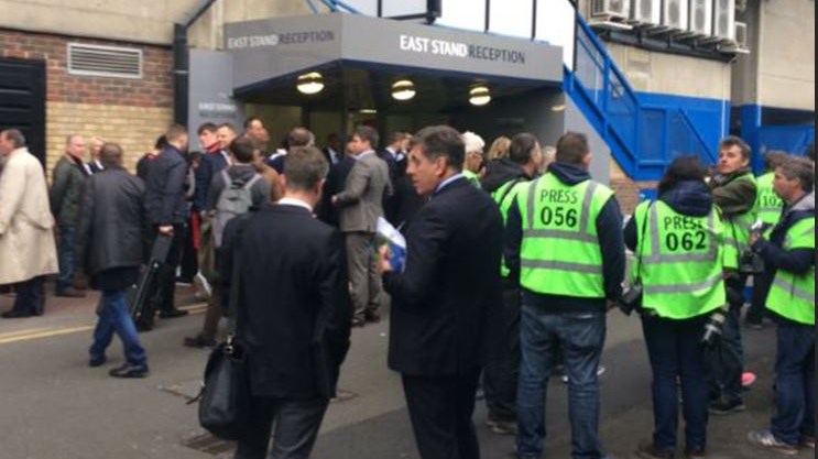 Συναγερμός στο Λονδίνο – Εκκενώθηκε το “Στάμφορντ Μπριτζ” πριν από το Τσέλσι – Γουότφορντ – ΤΩΡΑ