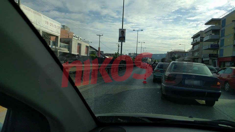 Μποτιλιάρισμα στην Κηφισίας μετά το τροχαίο – ΦΩΤΟ