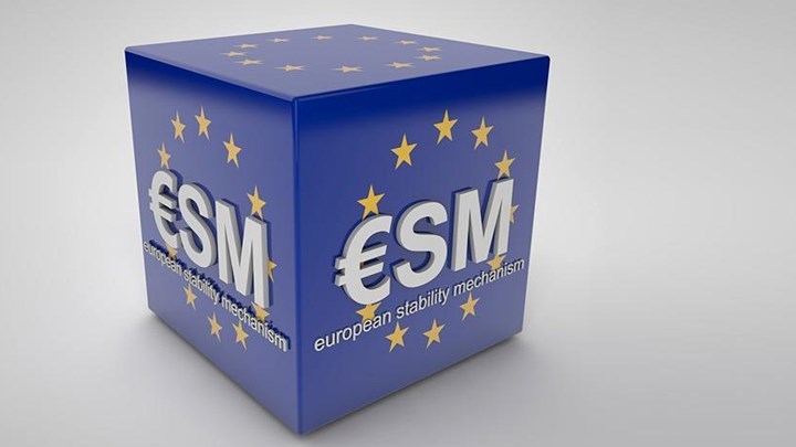 ESM: Παραμένει στα “κόκκινα” το ελληνικό χρέος