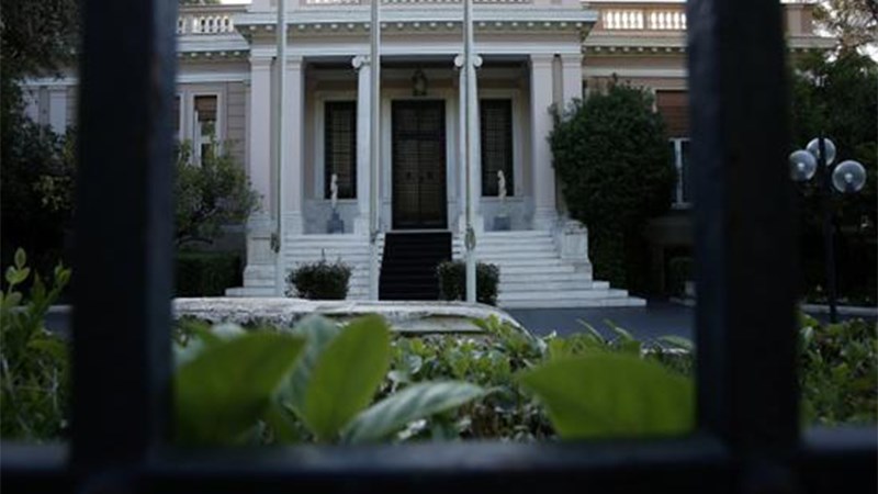 Κυβέρνηση: Ψήφος εμπιστοσύνης το «ναι» στα μέτρα – Λύση για χρέος έως 15/6