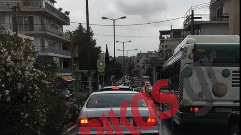 Μποτιλιάρισμα στην Πεντέλης – ΦΩΤΟ αναγνώστη – ΤΩΡΑ