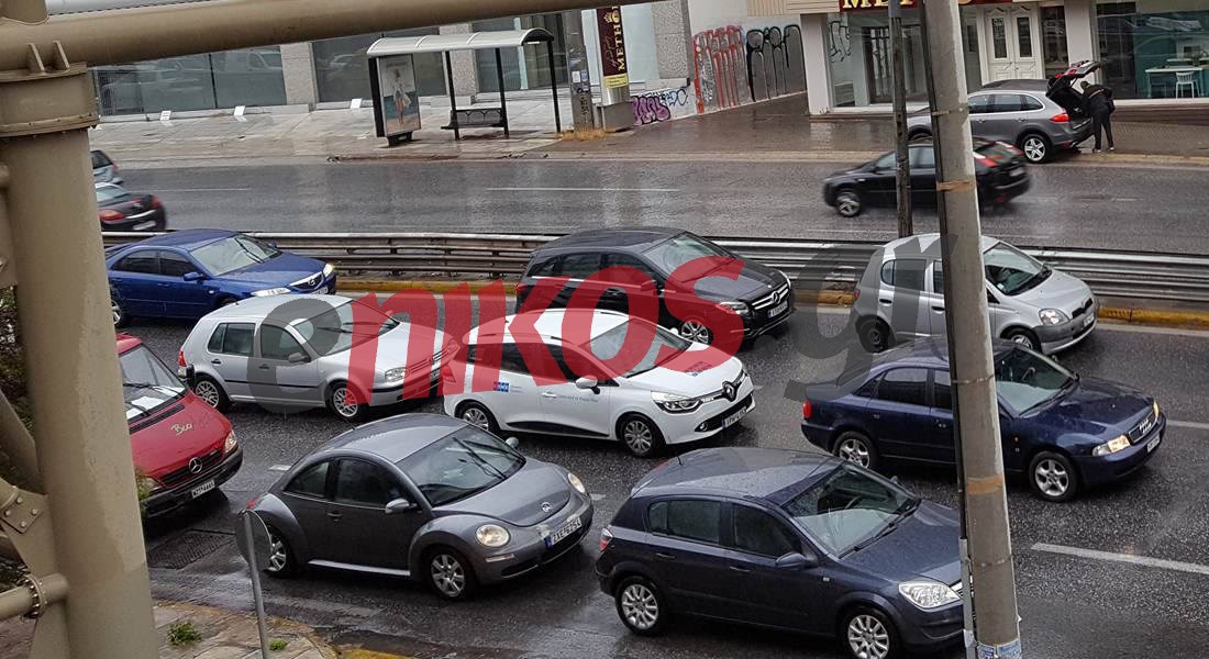 Αυξημένη η κίνηση στους δρόμους της Αθήνας – Δείτε Live