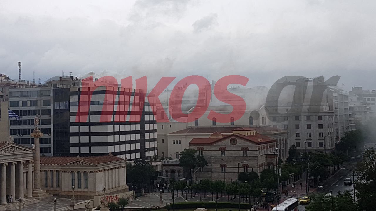 Οι πρώτες εικόνες από τη φωτιά στο κέντρο της Αθήνας – ΦΩΤΟ και ΒΙΝΤΕΟ αναγνώστη