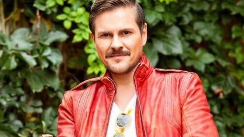 Ο Άγγελος Μπούρας στο…τιμόνι του Μικρού Γκλόρια!