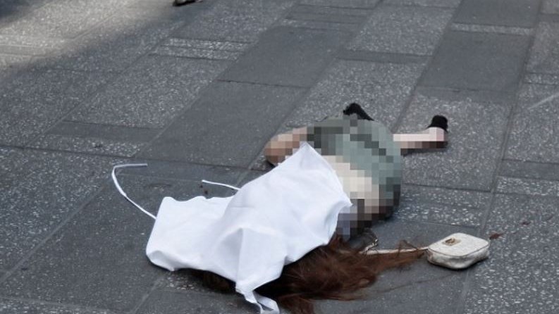 Συγκλονιστικές φωτογραφίες από το σημείο όπου αυτοκίνητο έπεσε σε πεζούς στη Νέα Υόρκη