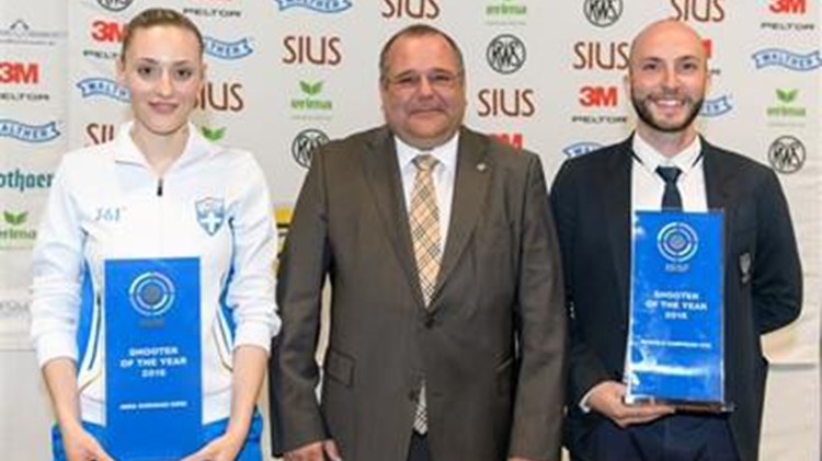 Παρέλαβε το βραβείο της κορυφαίας της χρονιάς η  Άννα Κορακάκη