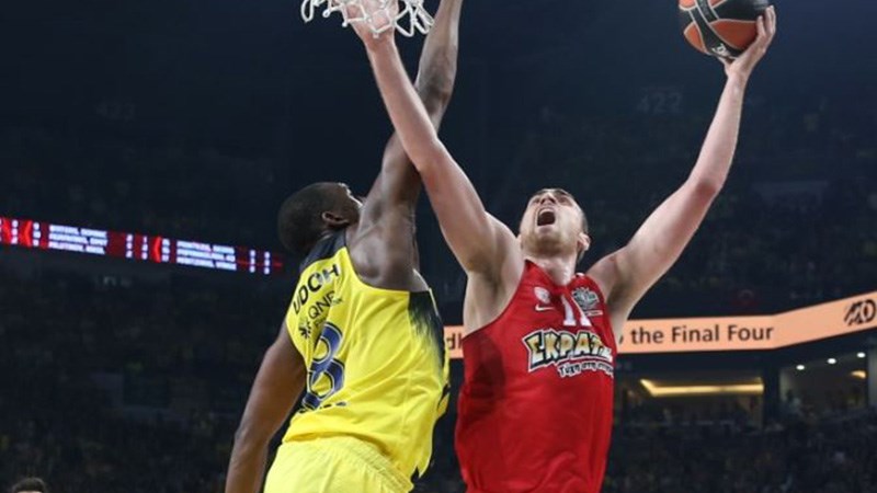 Φενέρμπαχτσε -Ολυμπιακός 60-48 (30′)