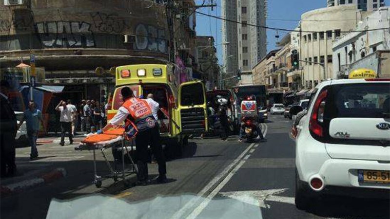 ΤΩΡΑ-Οι πρώτες εικόνες από το Τελ Αβίβ μετά την επίθεση – Πληροφορίες για πέντε τραυματίες – ΦΩΤΟ
