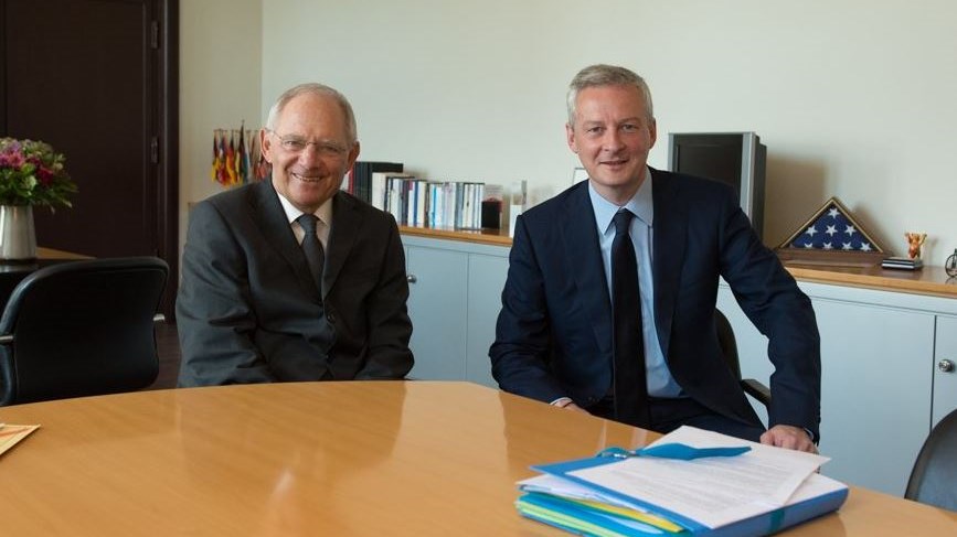 Σόιμπλε: Θα προσπαθήσουμε να βρούμε λύση για το χρέος