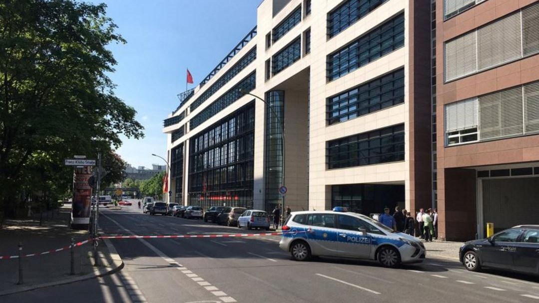 Λήξη συναγερμού στα γραφεία του SPD στο Βερολίνο