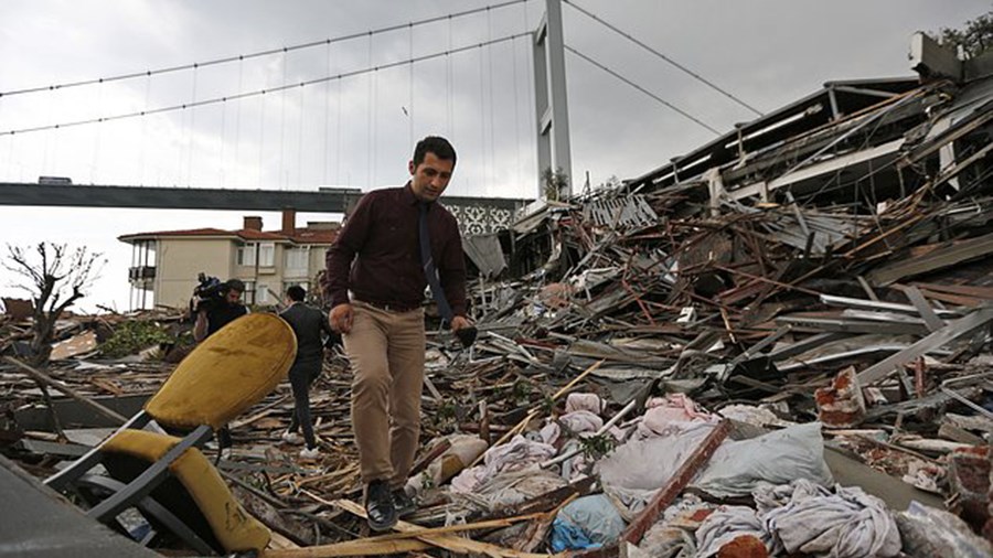 Κατεδαφίστηκε το αιματοβαμμένο κλαμπ Reina στην Κωνσταντινούπολη – ΦΩΤΟ