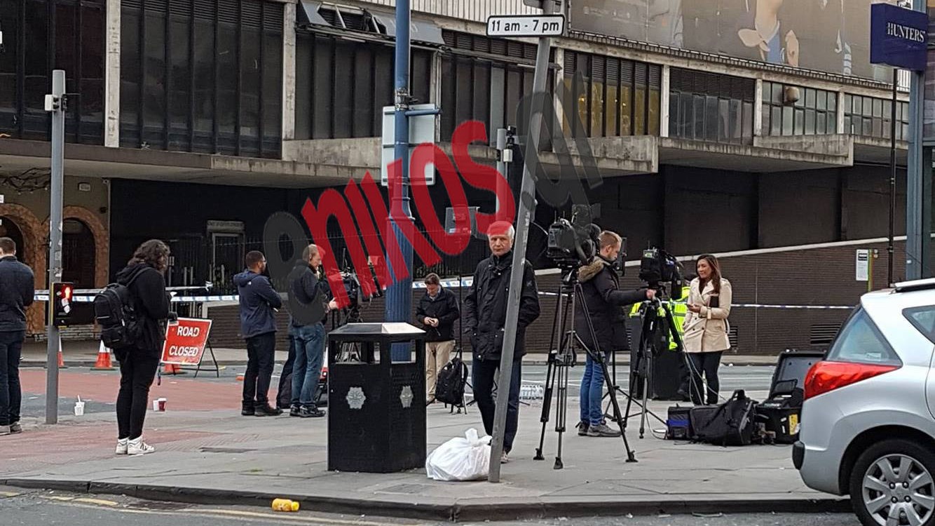 ΦΩΤΟ αναγνώστη από το σημείο της τραγωδίας στο Μάντσεστερ