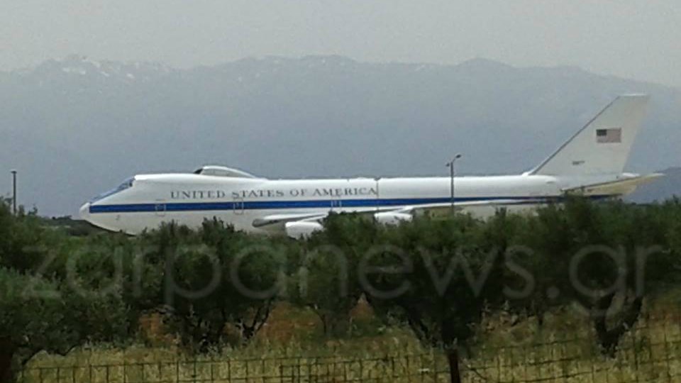 Στα Χανιά το αεροσκάφος του Τραμπ – ΦΩΤΟ