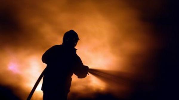 Δύο νεκροί από φωτιές σε αυτοκίνητα στο Σχιστό και τη Βουλιαγμένη