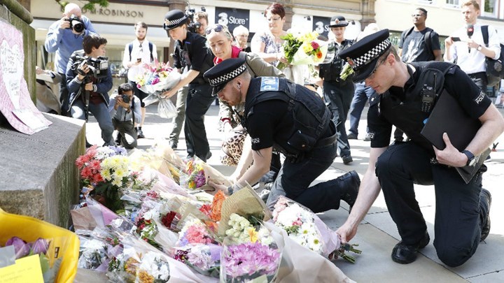 4.000 λίρες για τον άστεγο ήρωα της επίθεσης στο Μάντσεστερ