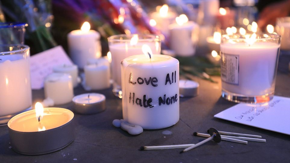 Συγκλονίζουν οι ιστορίες των θυμάτων της επίθεσης στο Μάντσεστερ – ΦΩΤΟ
