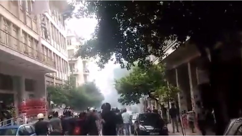 Βίντεο από τα επεισόδια έξω από το Χημείο