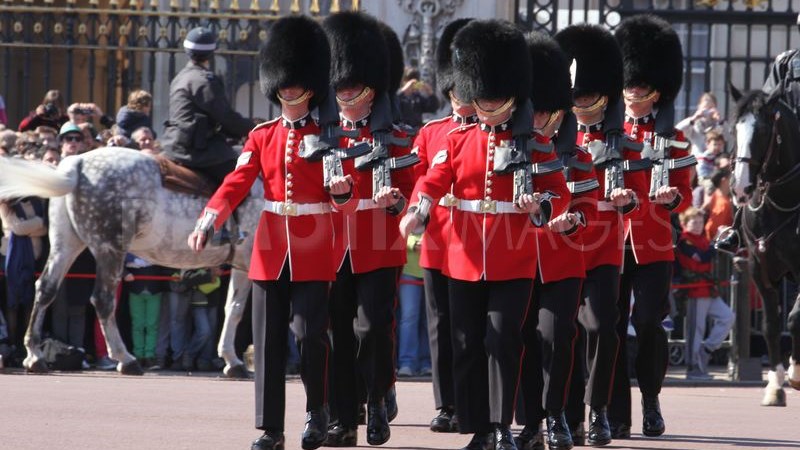 Βρετανία: Ακυρώνεται η τελετή αλλαγής φρουράς στο Μπάκινγχαμ λόγω αυξημένων απαιτήσεων σε αστυνομικούς
