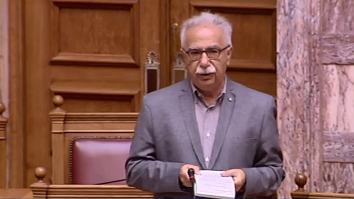 Πολιτική και κοινωνική ωριμότητα για το μουσουλμανικό τέμενος ζήτησε από τα κόμματα ο Γαβρόγλου